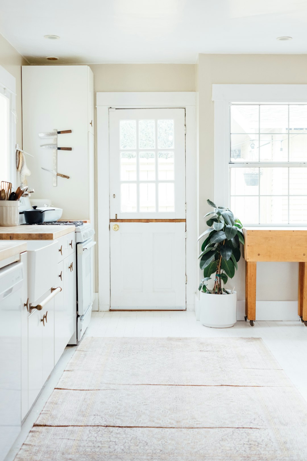 Transform Your Culinary Space: Tips for a Clean and Organized Kitchen